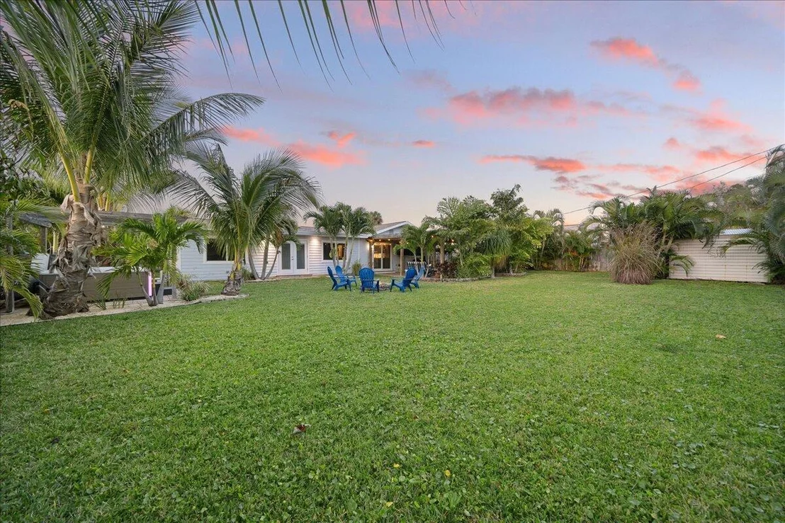 Photo of 219 5th Avenue