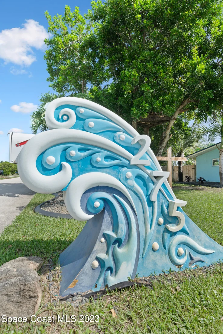 Photo of 275 Cinnamon Drive