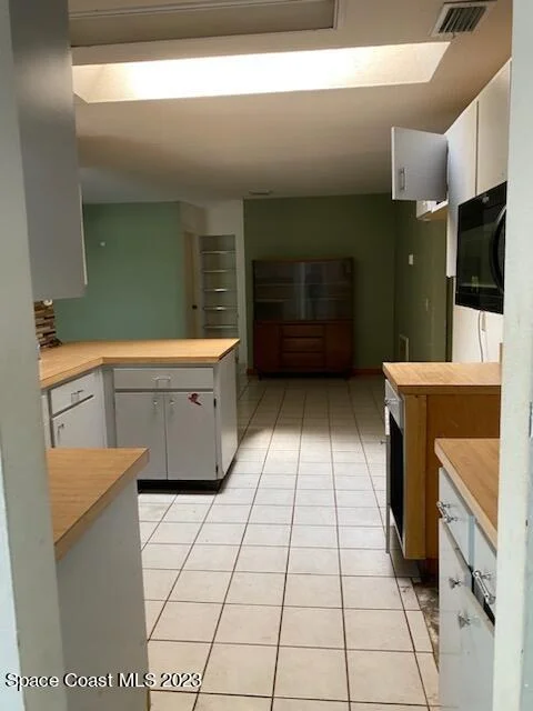 Photo of 927 Mariposa Drive NE