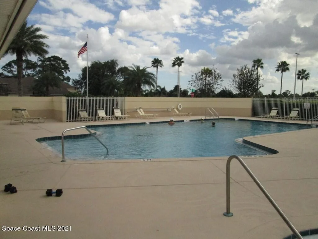 Photo of 1965 Golf Vista Boulevard