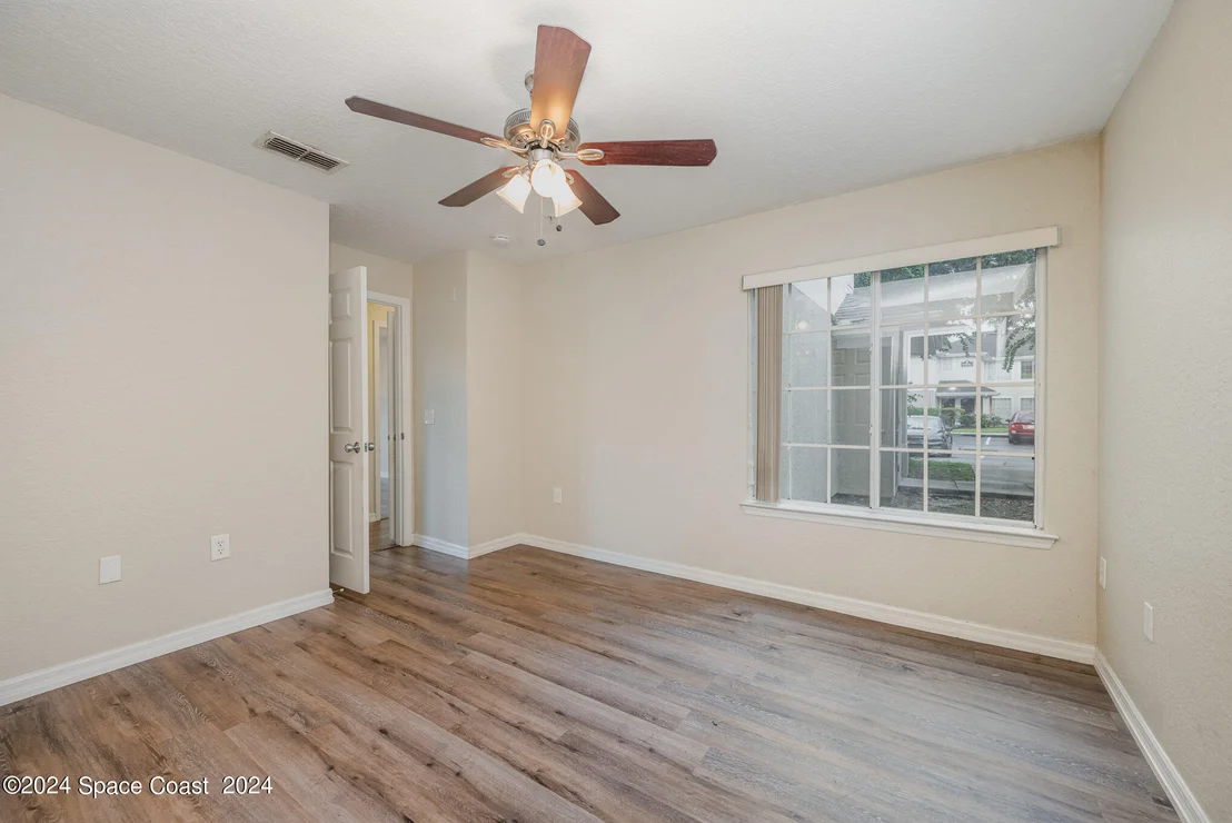 Photo of Unit 1021 at 3501 D'Avinci Way