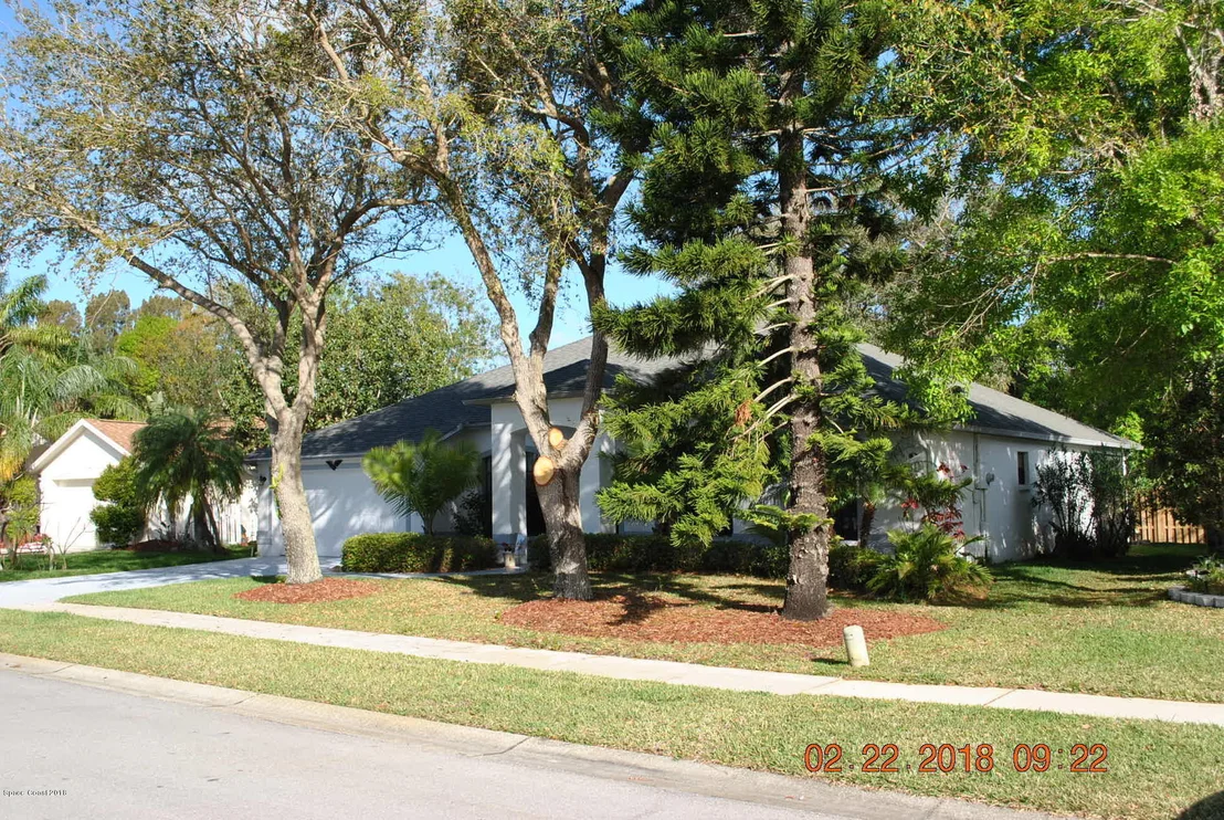Photo of 889 Shoshone Lane