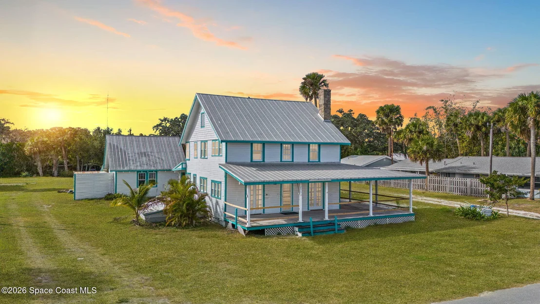 Photo of 2612 Riverview Drive