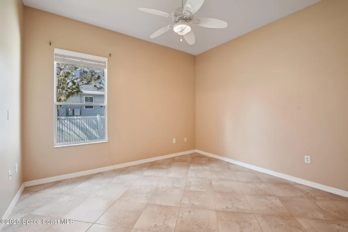 Photo of 115 Ridgemont Circle SE