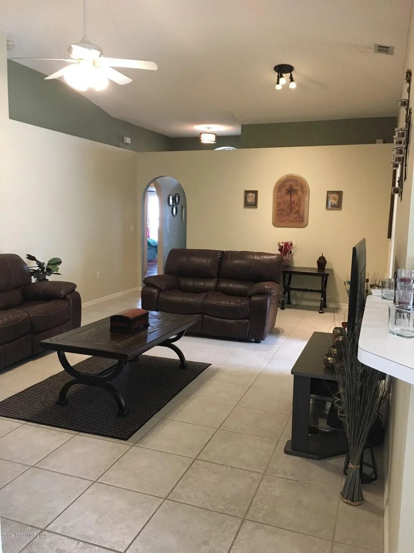 Photo of 2114 Spring Creek Circle NE