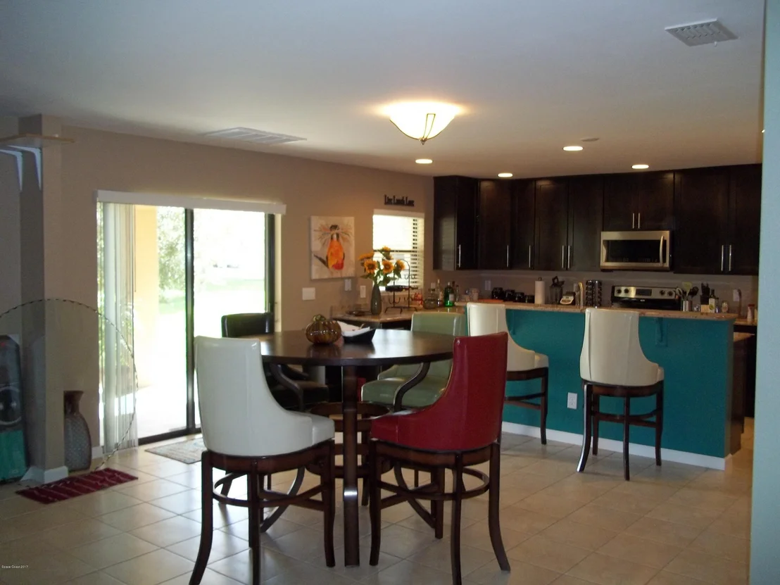 Photo of 285 Dryden Circle