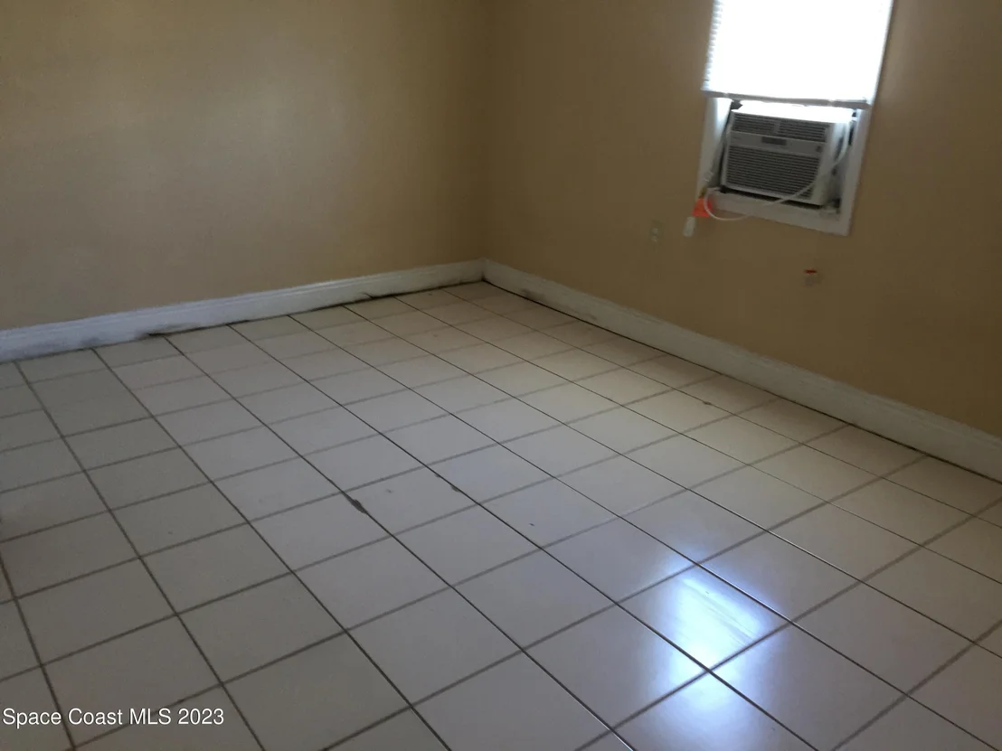 Photo of 1278 Mariposa Drive NE