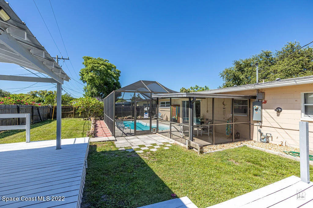 Photo of 1369 Estridge Drive