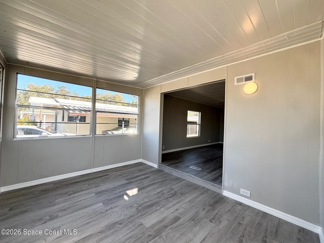 Photo of 960 Cashew Circle