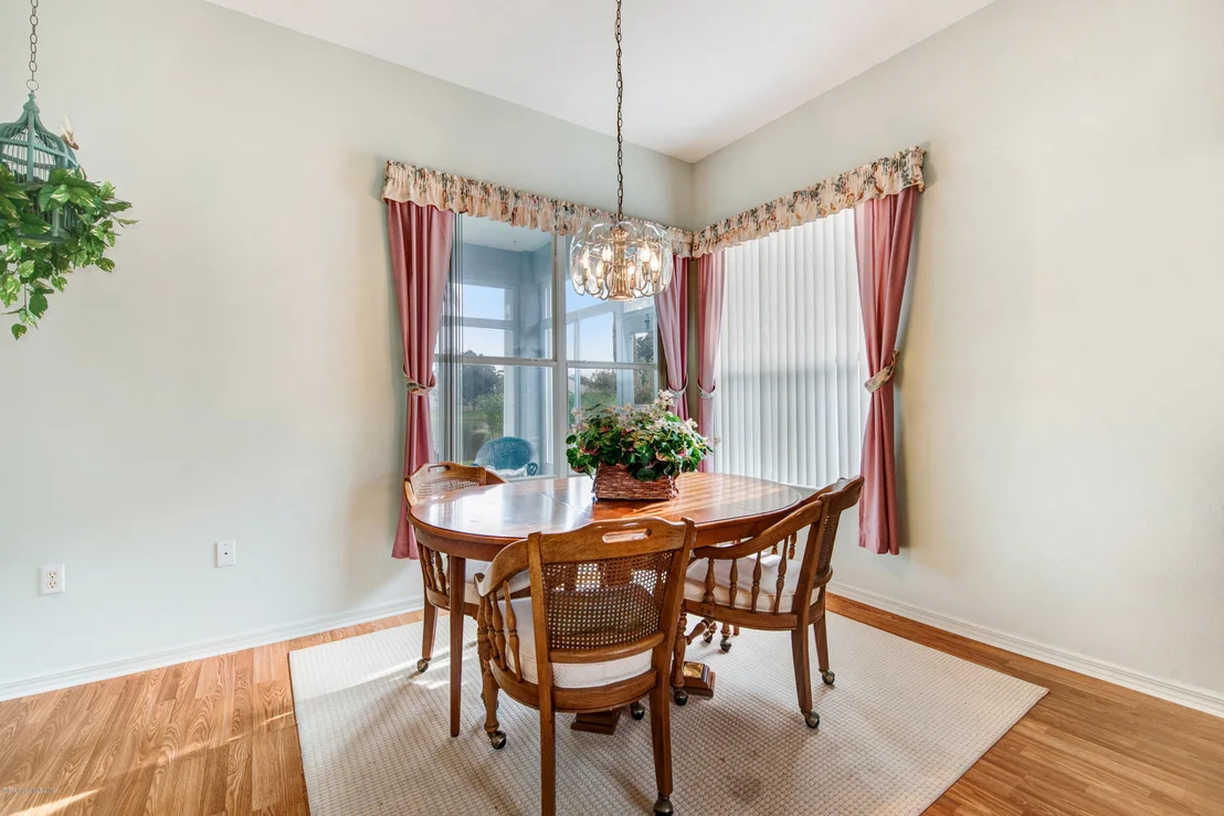 Photo of 2573 Addington Circle