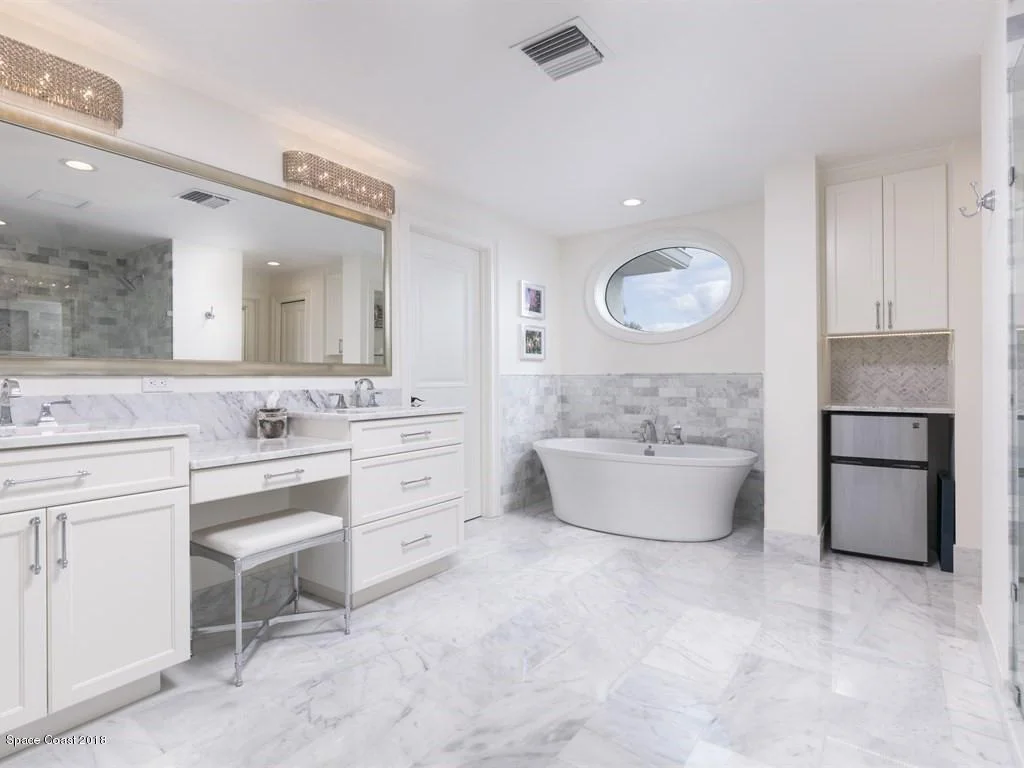 Photo of 721 Beach Street