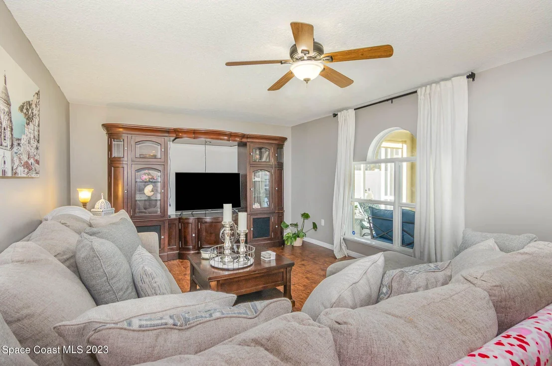 Photo of 3976 Four Lakes Drive