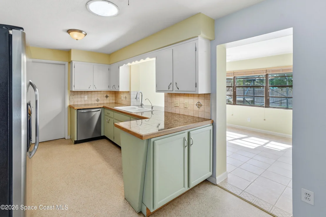 Photo of 2403 Parsons Avenue