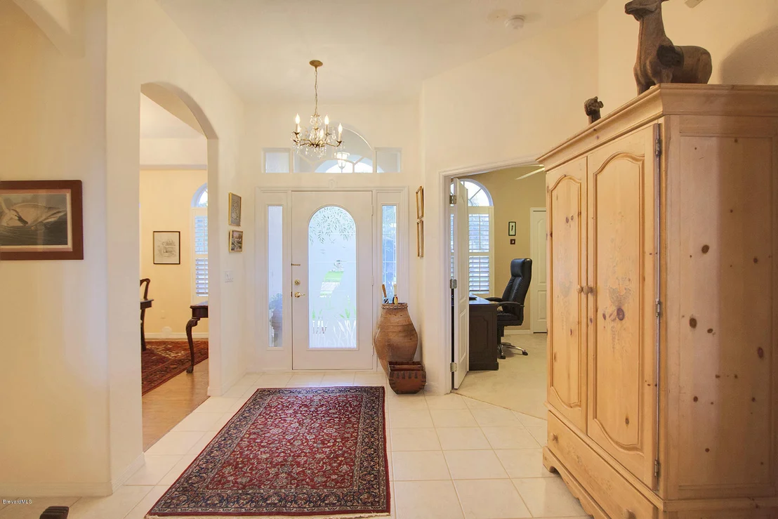 Photo of 855 CARRIAGE HILL Road