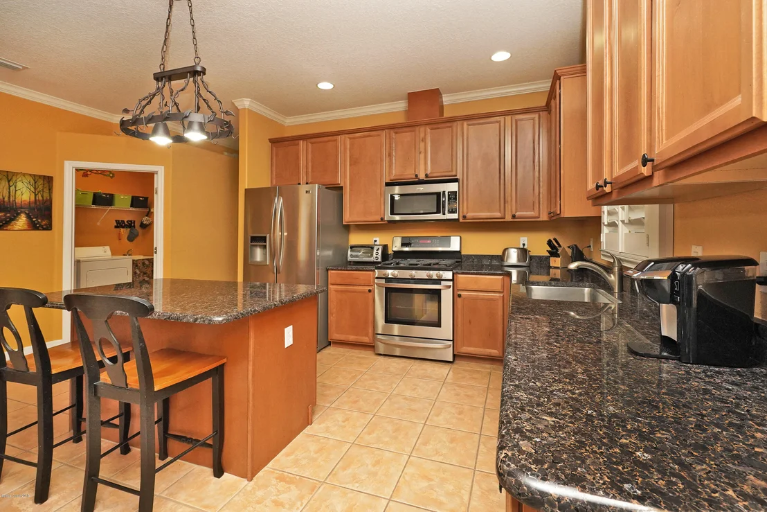 Photo of 4620 Portage