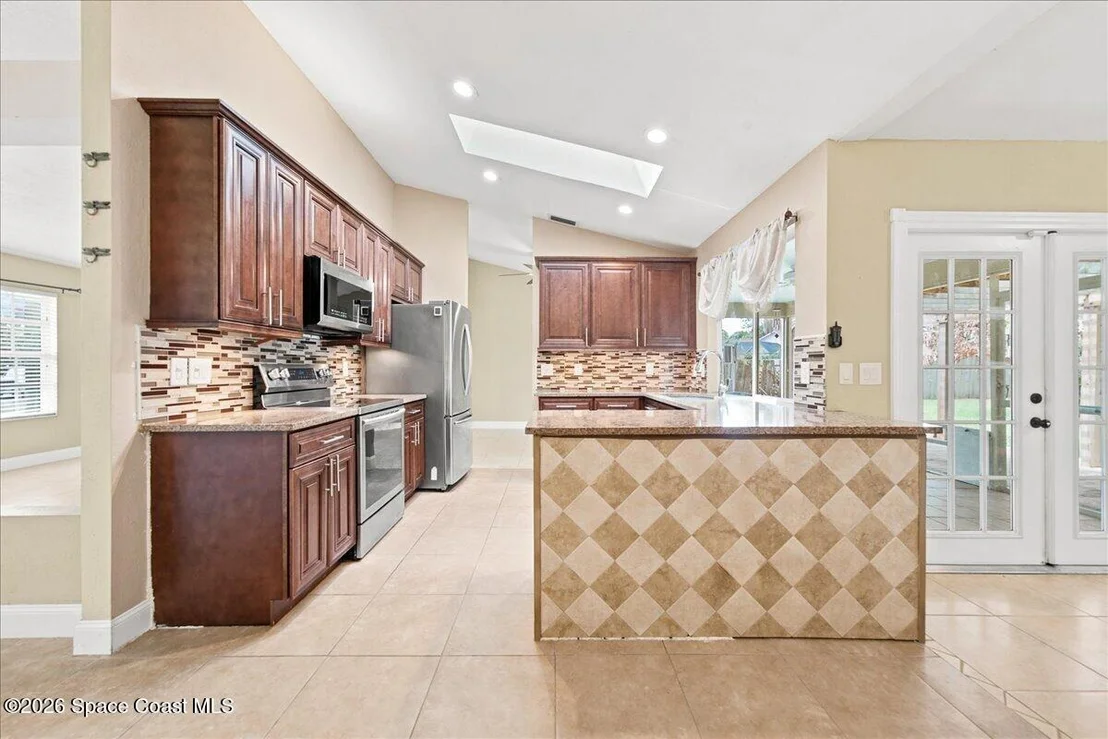 Photo of 813 Emerald Way