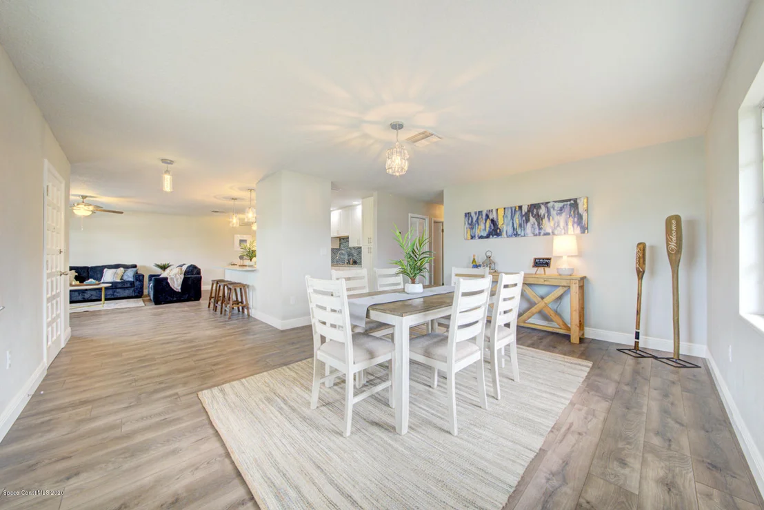Photo of 1114 Seminole Drive