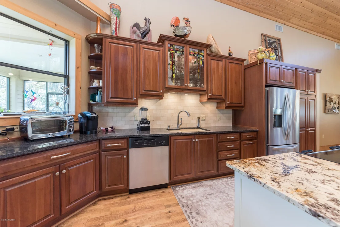 Photo of 805 Brush Lane
