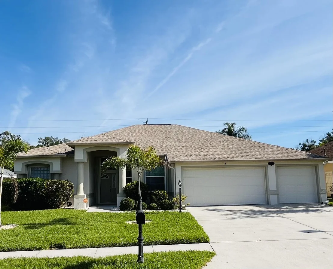 Photo of 2103 Woodfield Circle