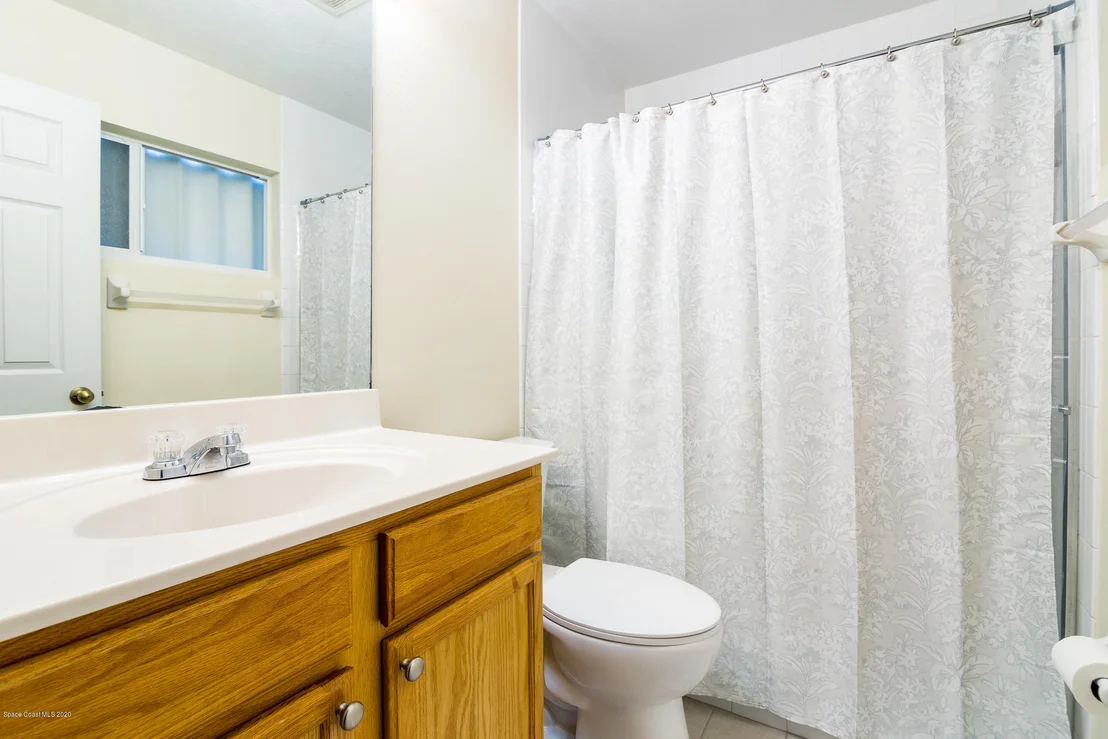 Photo of 1071 Hooper Avenue NE