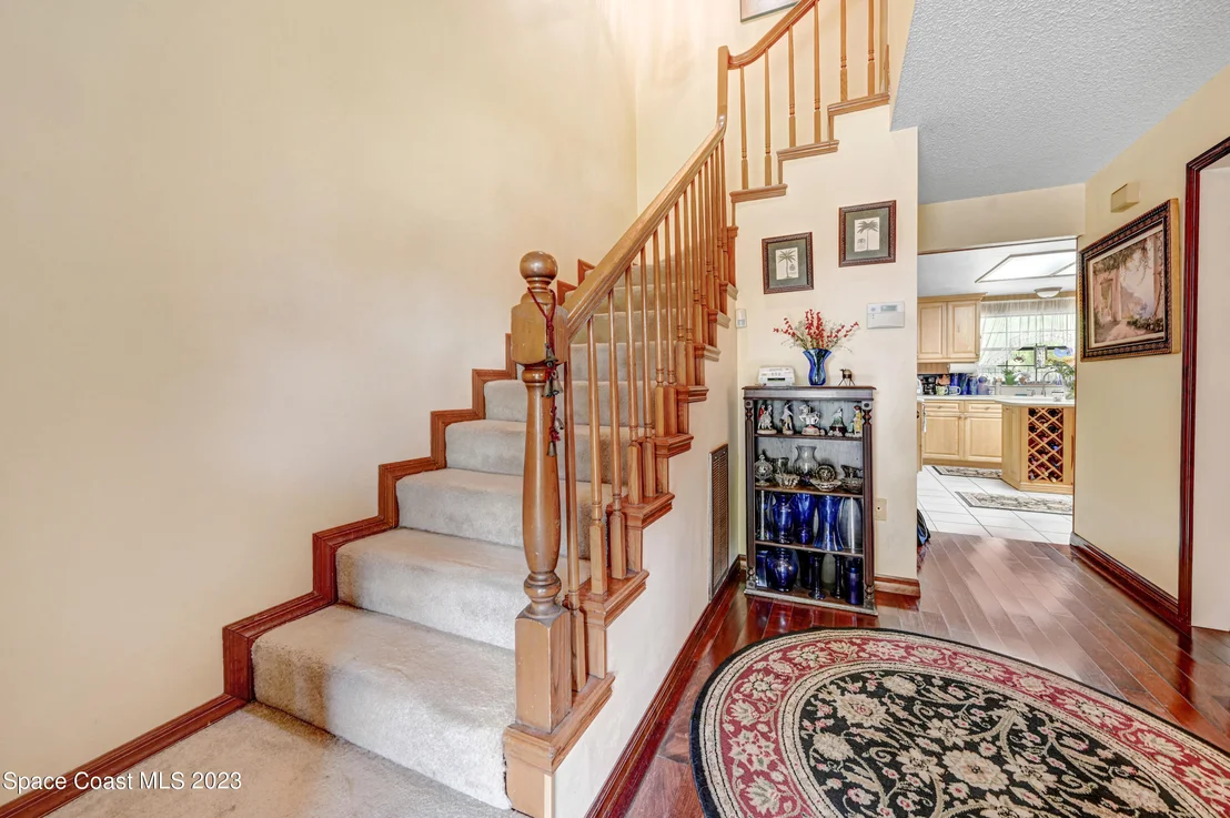Photo of 1102 Fairlawn Drive
