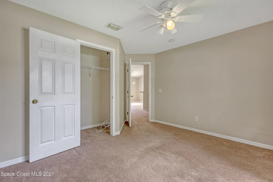 Photo of 1004 Kingfisher Way