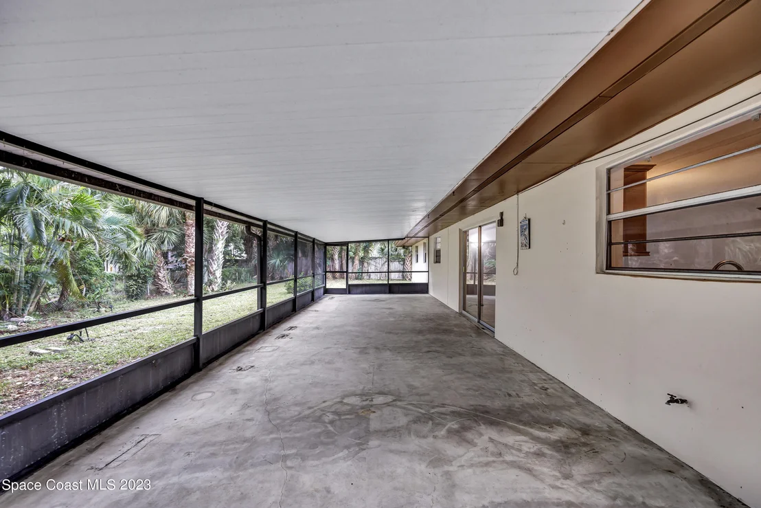 Photo of 521 Andrews Drive