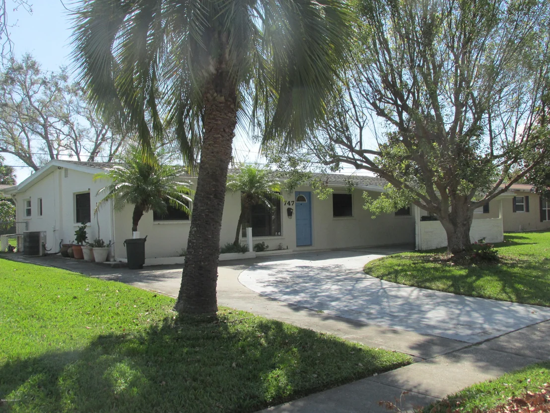 Photo of 747 Ixora Drive