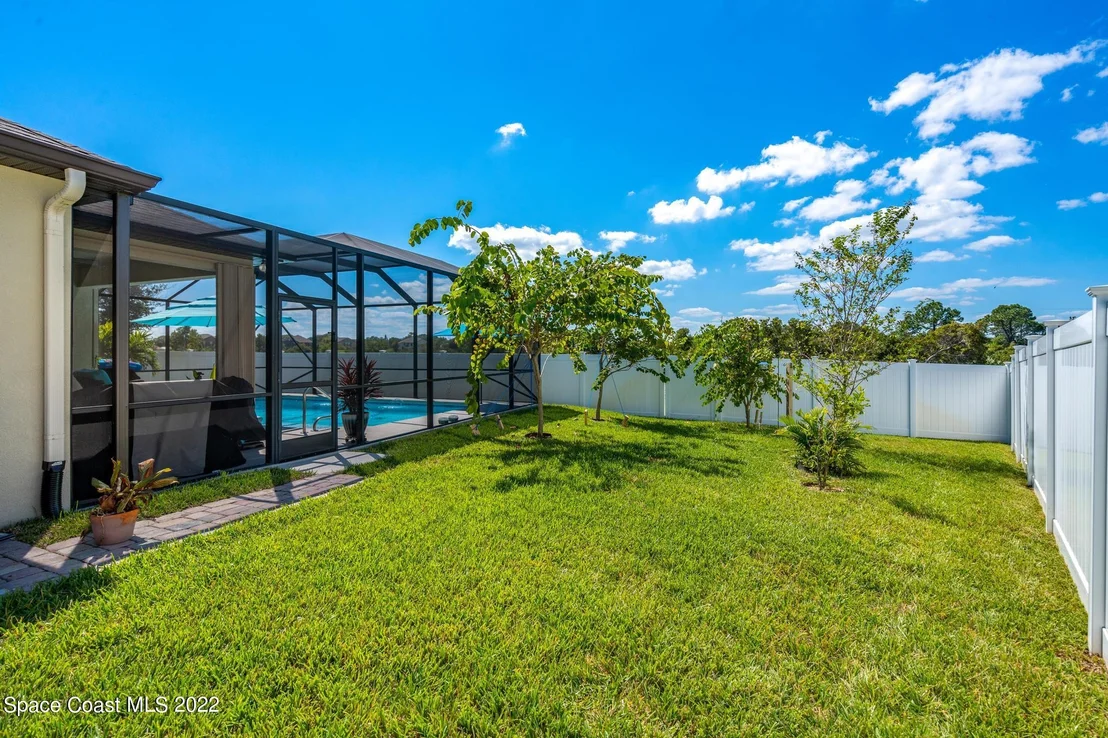 Photo of 982 Peta Way
