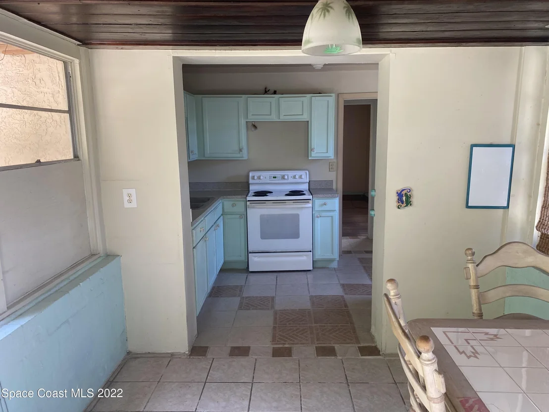 Photo of 2263 NE Monroe Street NE