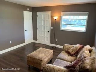 Photo of 1298 Hollywood Drive