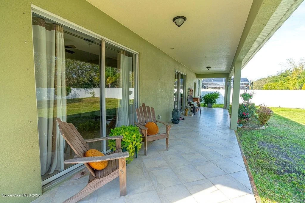 Photo of 1690 Bridgeport Circle