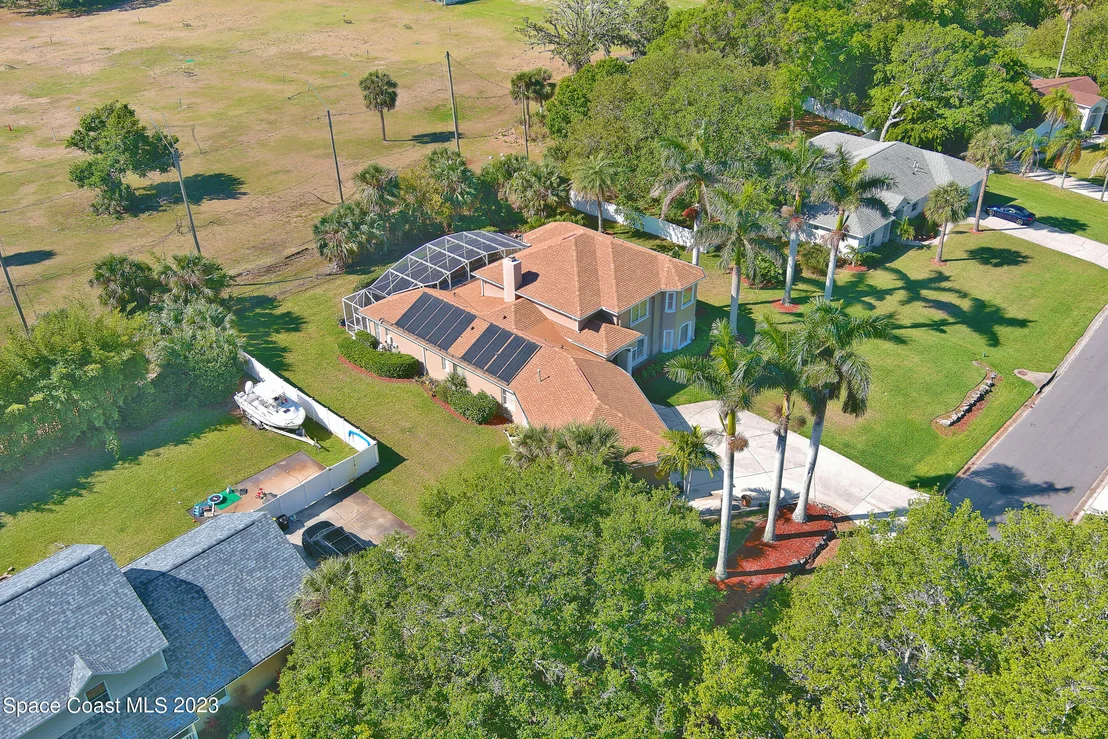 Photo of 2217 Royal Oaks Drive