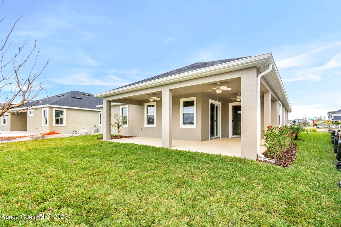 Photo of 8100 Lucent Court