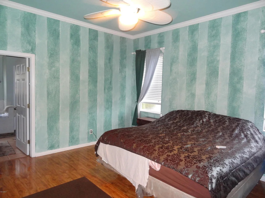 Photo of 135 Sedgewood Circle