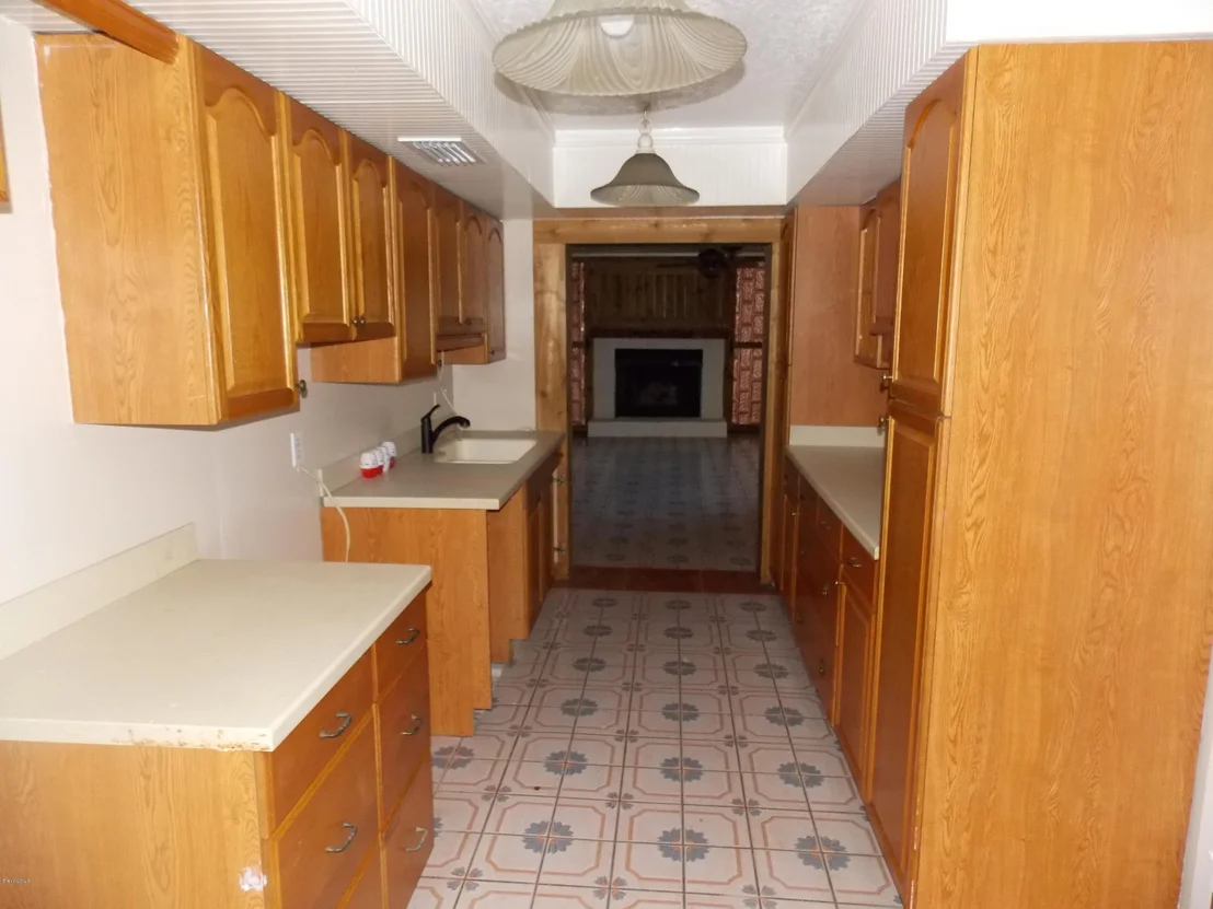 Photo of 1702 Trimble Road