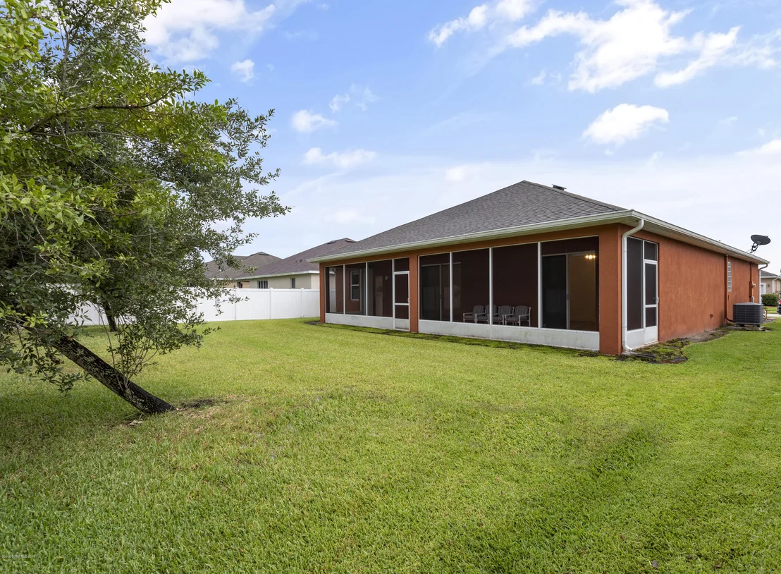 Photo of 1600 Bridgeport Circle