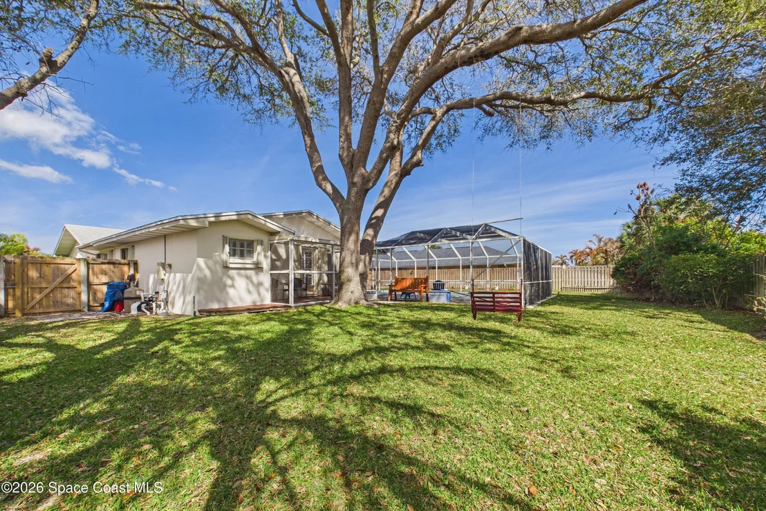 Photo of 215 Sand Pine Road