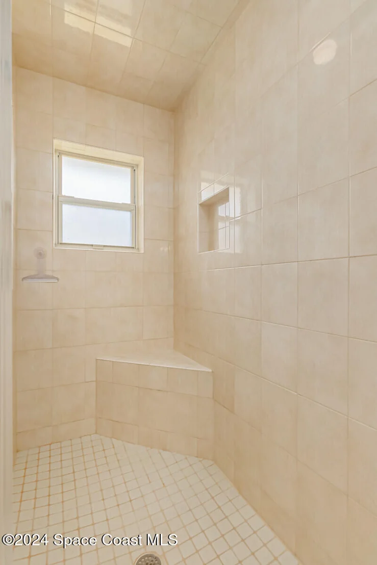 Photo of 410 Oriole Lane