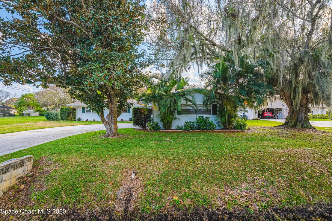 Photo of 1945 Trimble Road