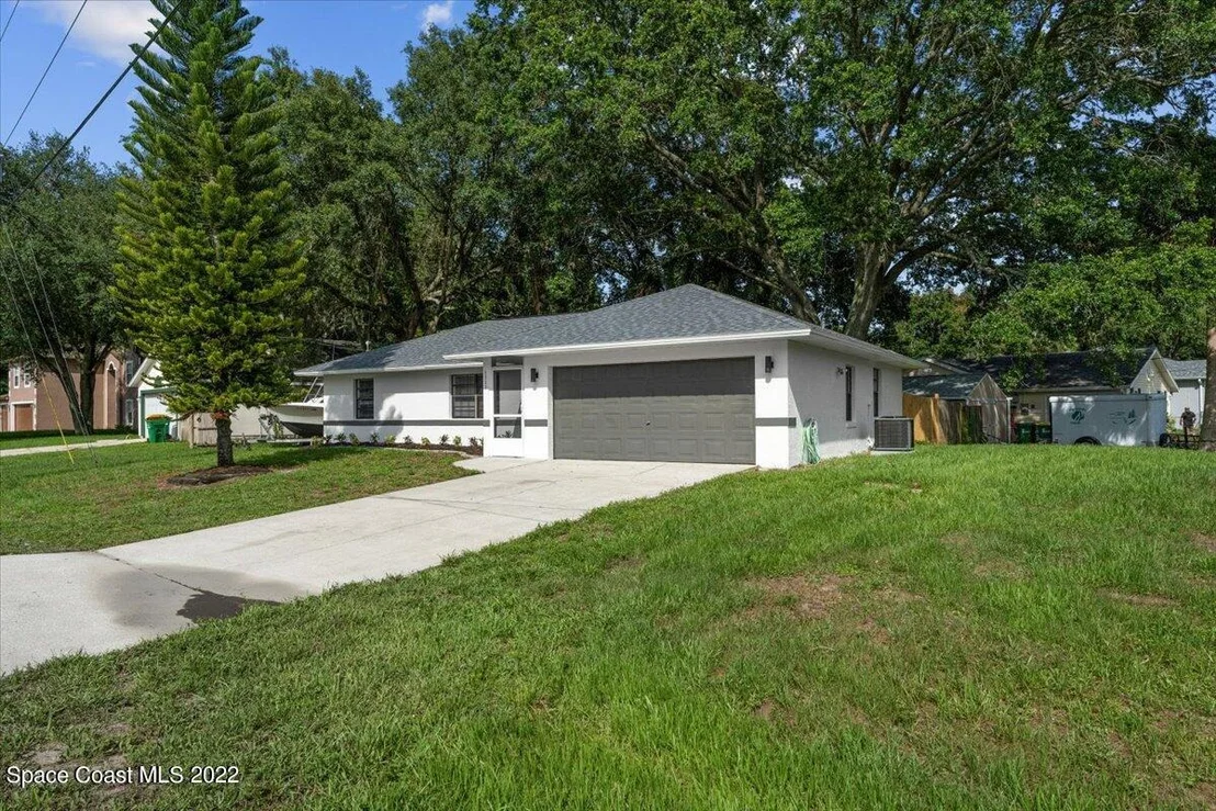 Photo of 6085 Balboa Street