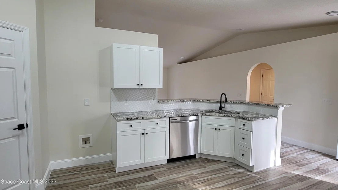 Photo of 2111 Spring Creek Circle NE
