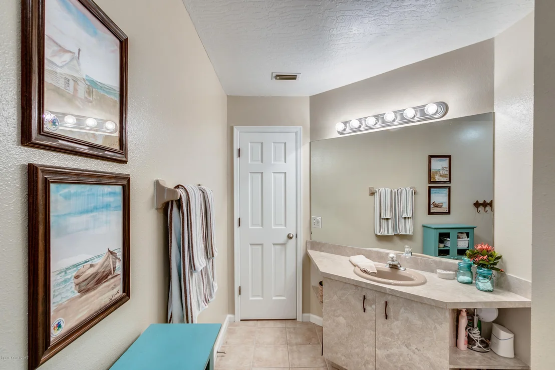 Photo of 902 Whisperpine Drive