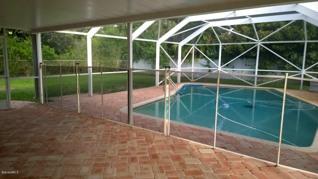 Photo of 1109 Pinetree Drive