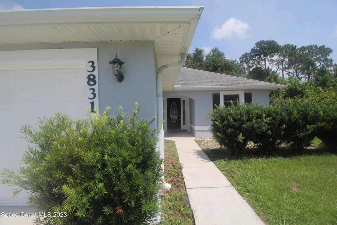 Photo of 3831 Jupiter Boulevard SE