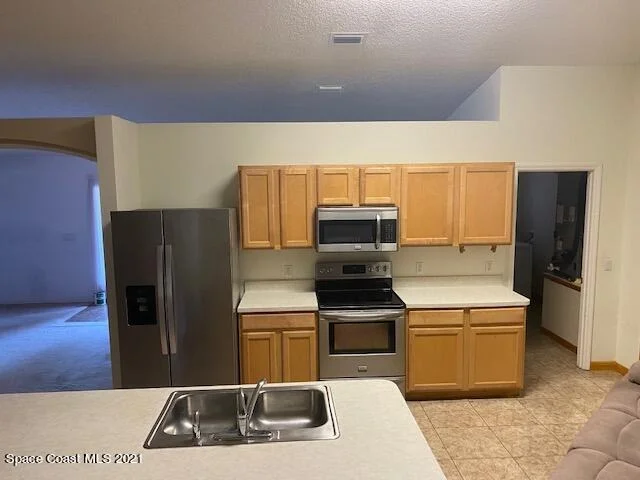 Photo of 787 Seymour Road NE