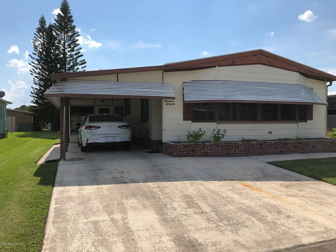 Photo of 1966 Coco Plum Street NE