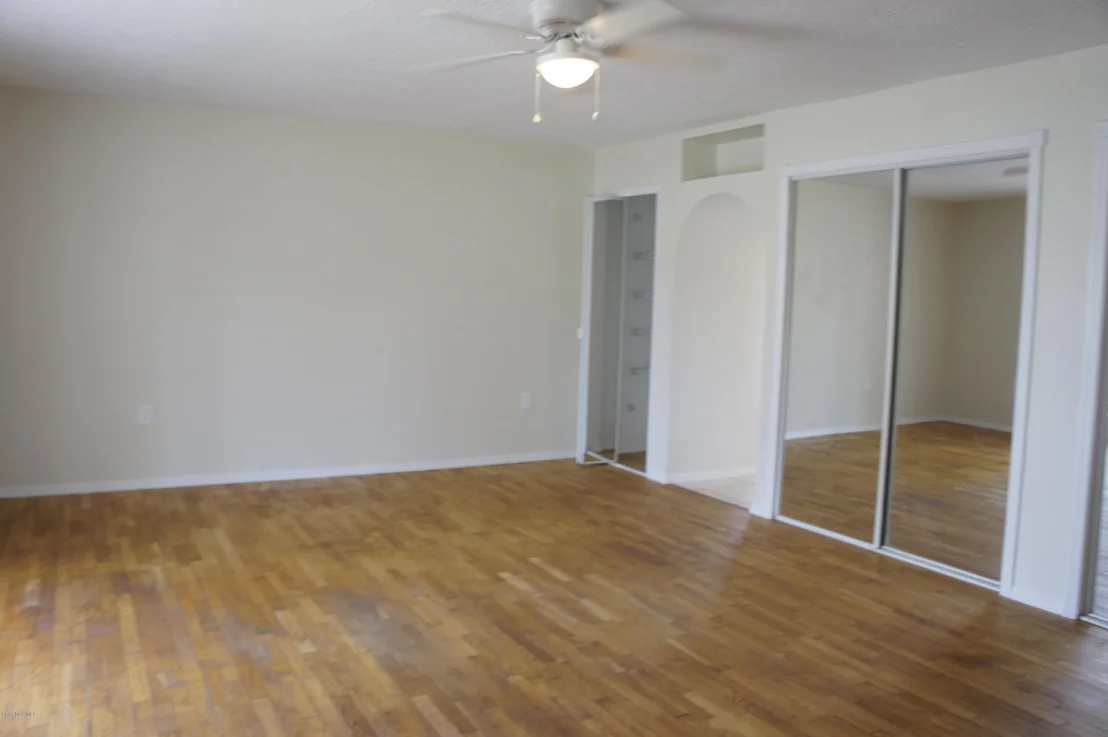 Photo of 565 Imperial Avenue