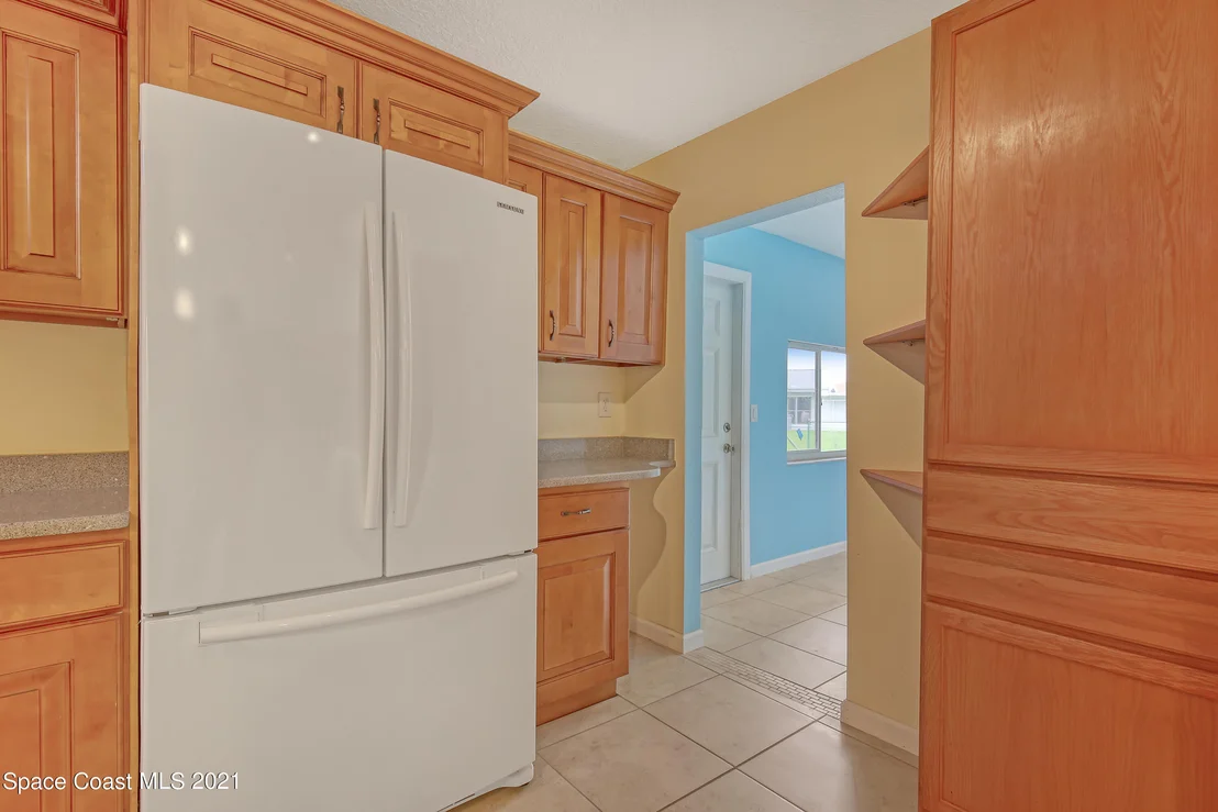 Photo of 652 Augusta Circle NE