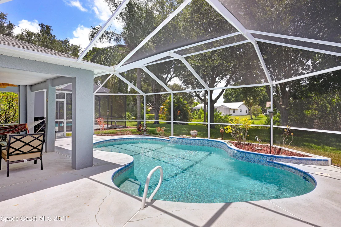 Photo of 865 Villa Drive